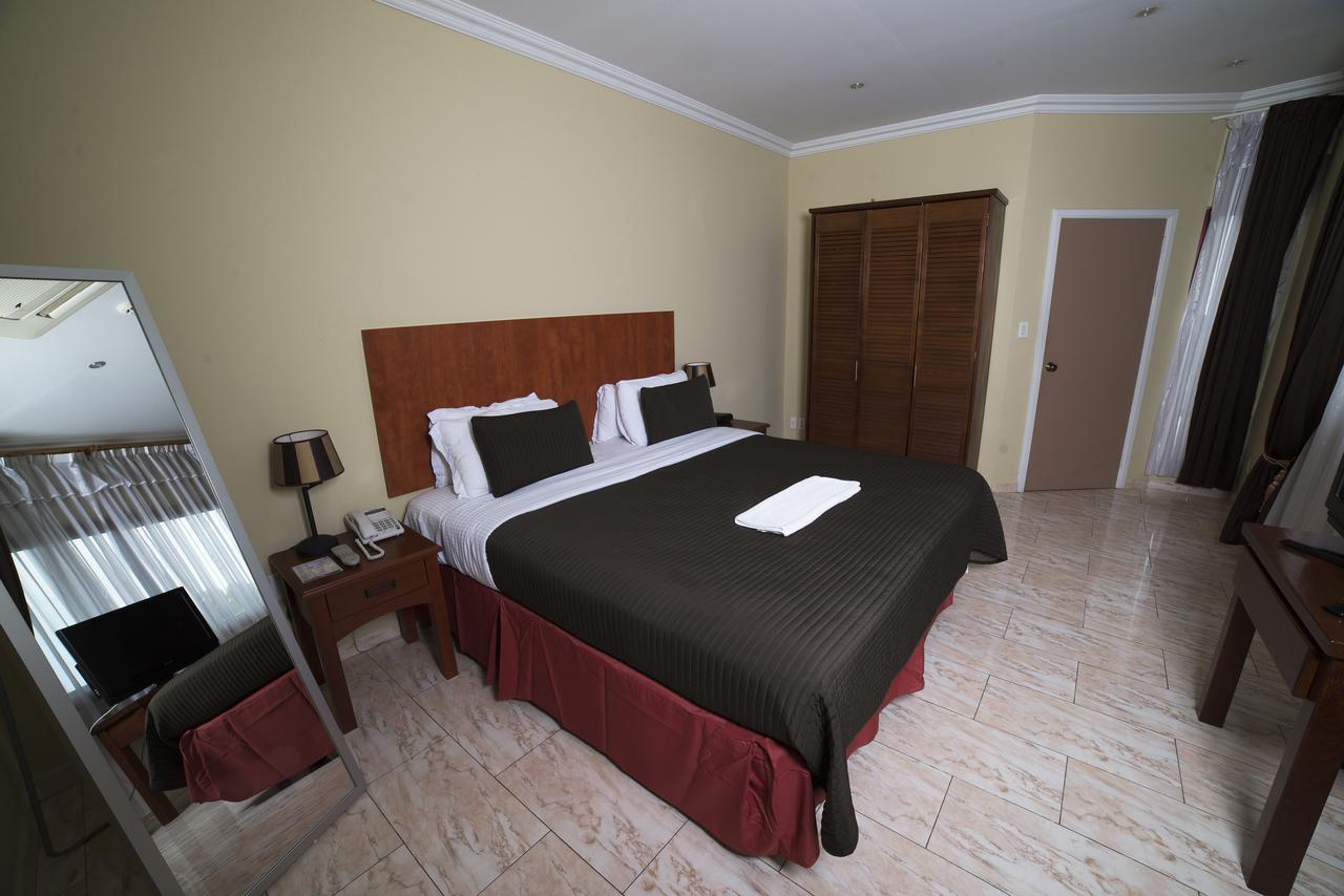 Hotel Elegance Nv ปารามารีโบ ภายนอก รูปภาพ