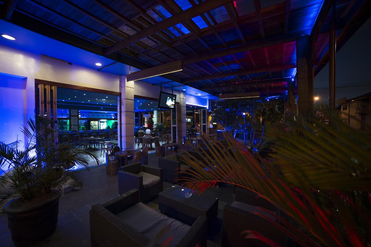 Hotel Elegance Nv ปารามารีโบ ภายนอก รูปภาพ