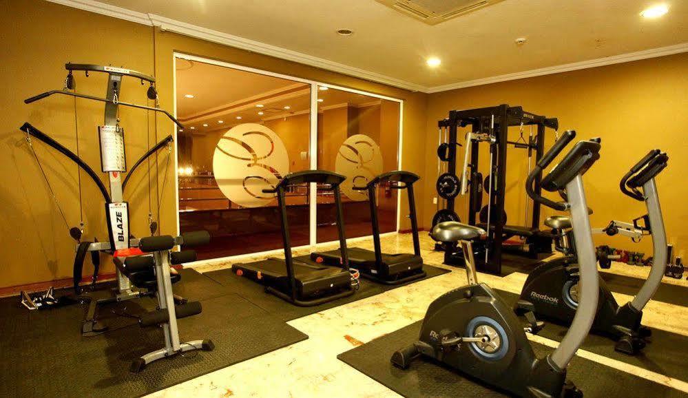 Hotel Elegance Nv ปารามารีโบ ภายนอก รูปภาพ
