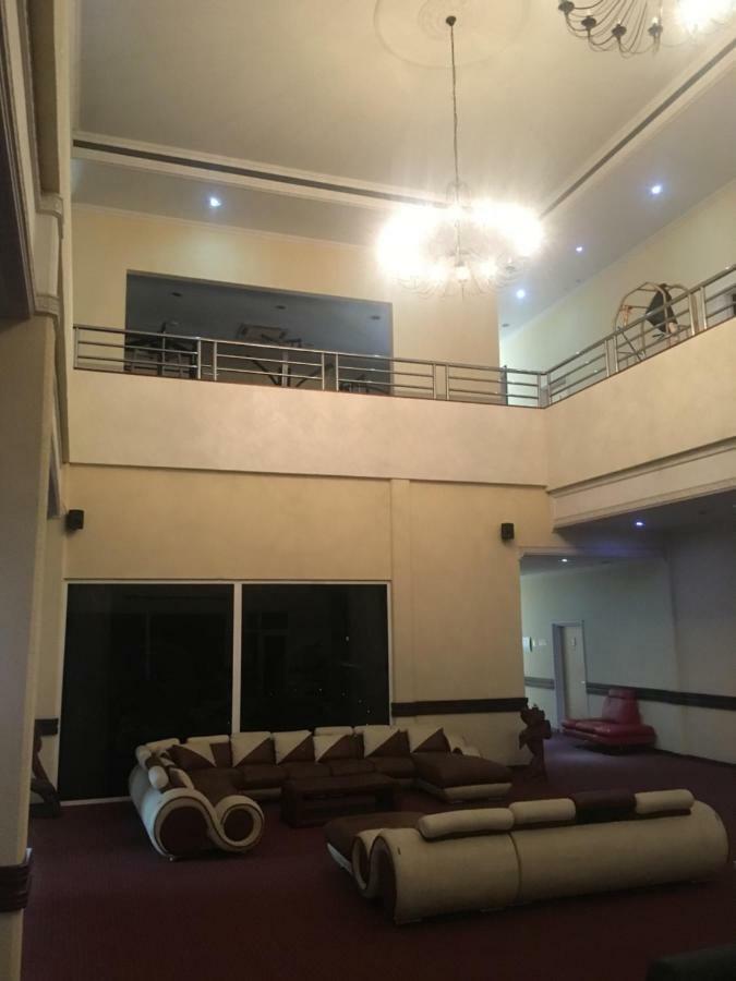 Hotel Elegance Nv ปารามารีโบ ภายนอก รูปภาพ